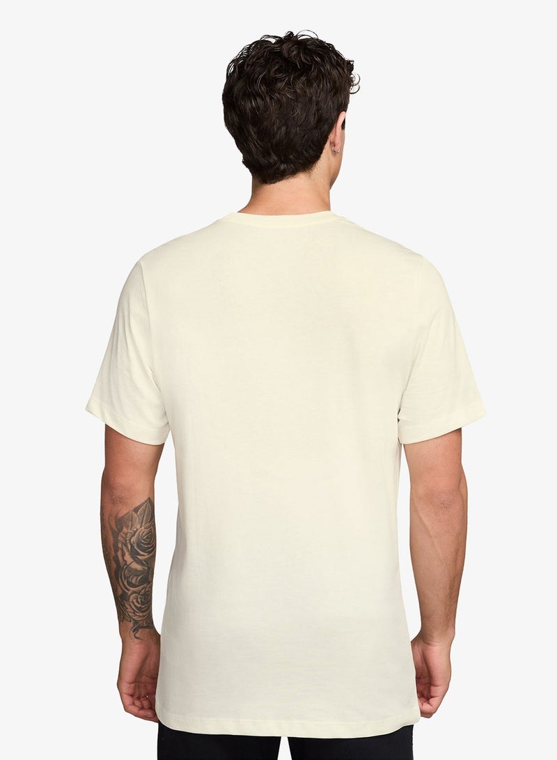 نايكي تيشيرت ان اس دبليو لايف ستايل لوف إن إير - Image 2